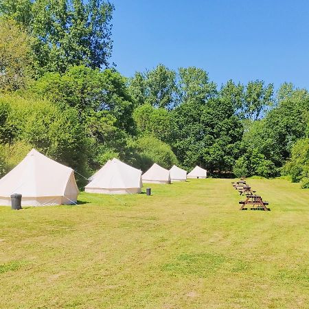 Battle Pods And Bells Glamping Hotel Bagian luar foto