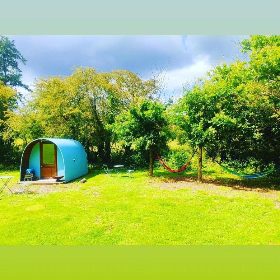 Battle Pods And Bells Glamping Hotel Bagian luar foto