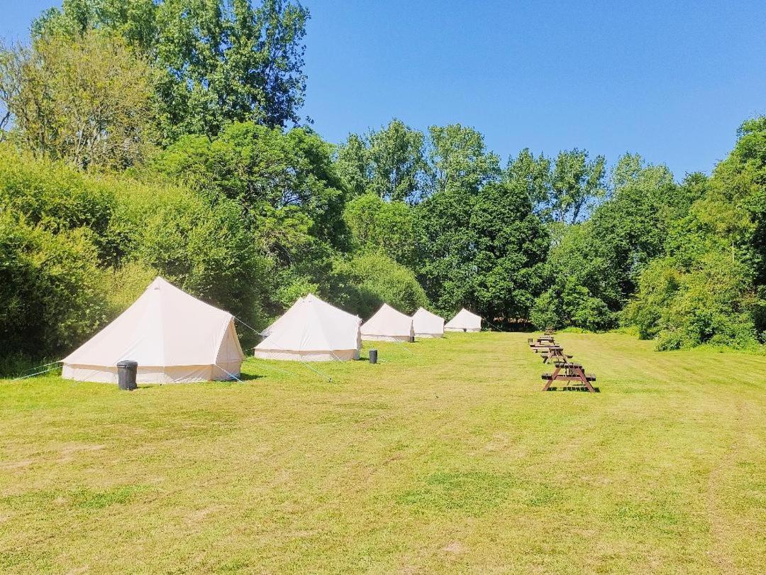Battle Pods And Bells Glamping Hotel Bagian luar foto